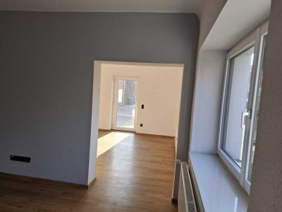 Helle 2 Zimmer Wohnung in ruhiger Lage - Strom- & Heizkosten Flatrate