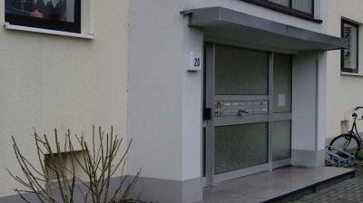 Preiswerte, gepflegte 3-Zimmer-Wohnung mit Balkon in Rheinberg