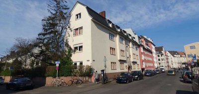 Bezugsfreie Wohnung in TOP Lage von Deutz!