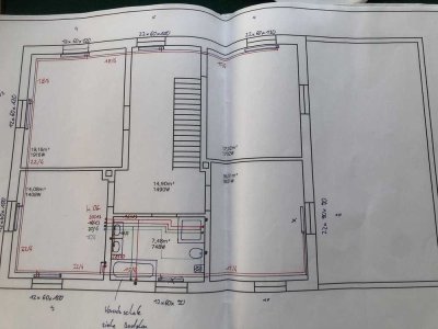 Attraktive 5-Zimmer-EG-Wohnung mit Balkon in Salzweg