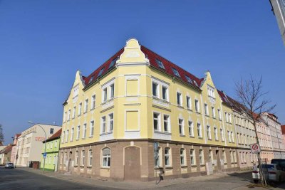 Geschmackvolle, sanierte 1-Zimmer-Hochparterre-Wohnung mit Balkon in Fürstenwalde