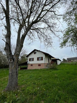 Einfamilienhaus in idyllischer Lage mit großem Garten und Extras in Rauchwart - jetzt kaufen für 199.000,00 €!