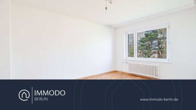 � Grünes Wohnen in Zehlendorf - Bezugsfreie 2 Zimmer Wohnung mit Loggia, Stellplatz und Aufzug