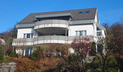 Gepflegte 6-Zimmer-Maisonettewohnung in Esslingen am Neckar