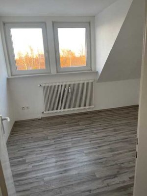 Ansprechende 3,5-Zimmer-DG-Wohnung mit Balkon in Herne