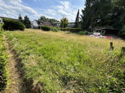 sanierungsbedürftige Doppelhaushälfte mit Garage und vielseitig nutzbarem Gartenbereich