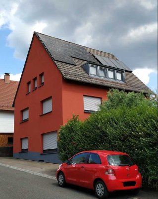 Ruhige 2,5-Zimmer-Wohnung mit 30m²-Süd-Terrasse mit Aussicht auf die Burg Drachenfels