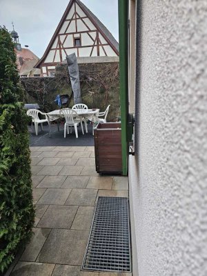 Charmante 2 Zimmer Wohnung mit Terrasse Altstadt NEA