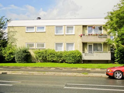 für STUDENTEN-WG geeignete 6-Zi-Whg. mit Balkon