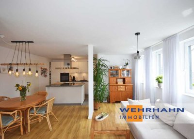 Neuwertige Maisonette-Wohnung mit 5 Zimmern und Dachterrasse im Herzen von Bargteheide