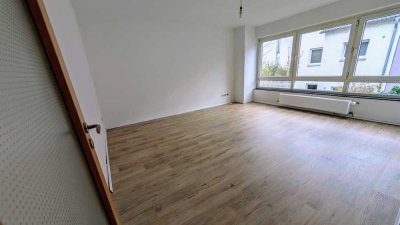 Holthausen: bezugsfertige 3-Zimmer-Wohnung mit Balkon und Einbauküche Nähe Witthausbusch