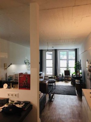 Loft mit Terrasse in ehemaliger Tischlerei