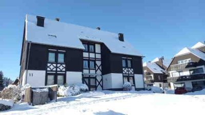 Toplage - 2-Zimmer-Dachgeschosswohnung mit sonniger Loggia in Winterberg