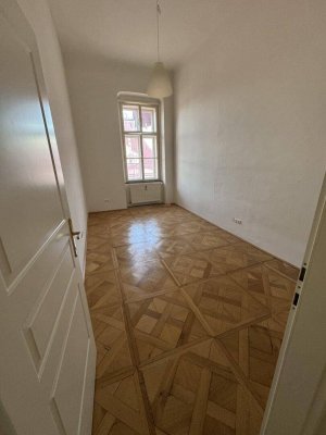 Mietwohnung ca.94m2 in bester Lage-stilvoll-gepflegt in Graz! ***Wohngemeinschaften möglich***