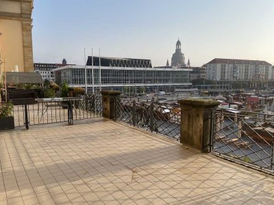 3 Zimmer Wohnung mit 2 Terrassen mit den Blick auf Altmarkt