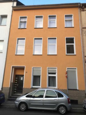 2,5 Zimmer Wohnung im 1.OG *in Renovierung*