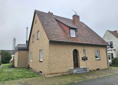 Saniertes Mehrfamilienhaus mit großer Dachterrasse in ruhiger - dennoch zentraler Lage, Uelzen