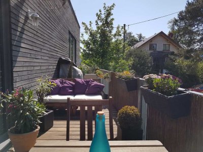 Schön - ruhig - hell. Hochwertige 4-Zimmer-Wohnung mit Balkon und Blick ins Grüne.