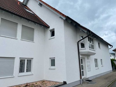 Ruhige, gepflegte 2-Raum-Wohnung mit Balkon in Gaggenau