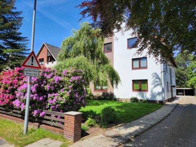 Mitten in Spaden - ruhig gelegene 2 Zi.- Erdgeschosswohnung + Garage