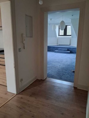 Helles 2-Z-Apartment in exklusiver Altbauvilla – Ihr Single-Wohntraum direkt am Wiesbadener Kurpark