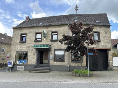 Einfamilienhaus mit Nebengebäude - Atelier – Werkstatt – Scheune – Kühlhaus …