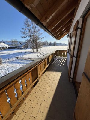 Schöne und gepflegte 4-Zimmer-Wohnung mit Balkon in Steingaden