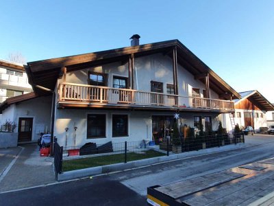 Stillvolle 3-Zimmer-Terrassenwohnung im EG mit normaler Innenausstattung mit Terrasse in Miesbach