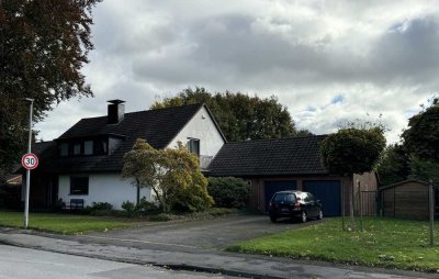 Großzügiges, stilvolles Einfamilienhaus mit Doppelgarage in naturnaher Lage in der Schwerterheide