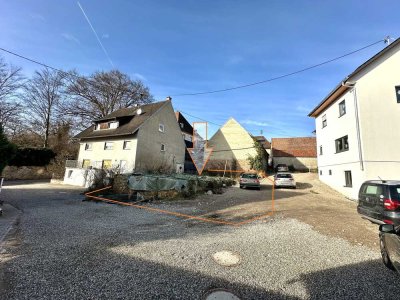 Baugrundstück mit historischem Gewölbekeller und Baugenehmigung für Einfamilienhaus in Freiburg-Munz