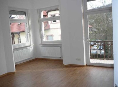 Renovierte sonnige 4-Zimmer Wohnung im Zentrum