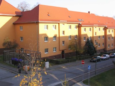 Geräumige 2-Raum Erdgeschosswohnung im Dichterveiertel