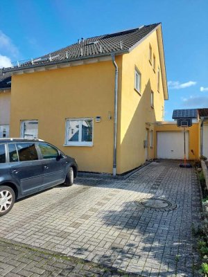 Lichtdurchflutetes & neuwertiges Einfamilienhaus im beliebten familienfreundlichen "Sandfeld"