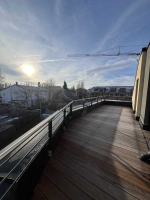 *RESERVIERT* 3-Zimmer Penthouse Wohnung mit Dachterrasse & Balkon