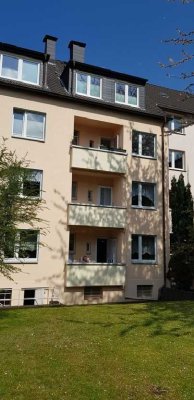 FÜR SIE NEU RENOVIERT - 2 ZIMMERWOHNUNG MIT BALKON