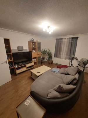 630 €-78 m²-3.0 Zi.
Garten+Terrasse 
EBK neu (2023)
Kernsanierung 2015