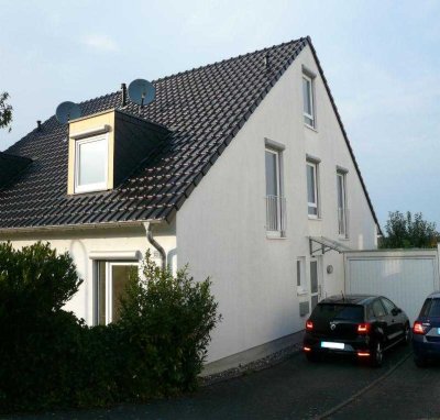 Schönes Haus in Alfter mit Garten und Garage; Energieklasse A