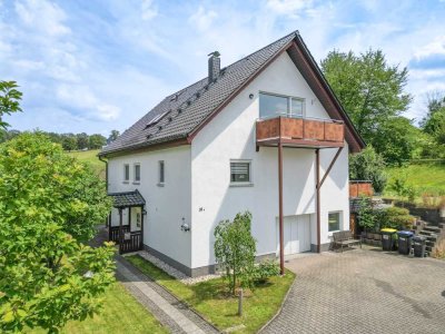 +++ Großes Einfamilienhaus im top Zustand in idyllischer Lage am Feldrand +++