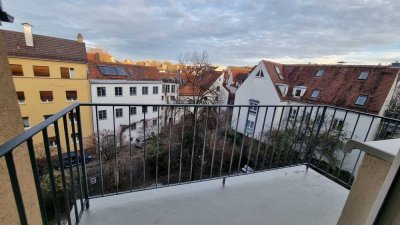 Innenstadt 3-Zimmer-Wohnung mit Balkon in Augsburg