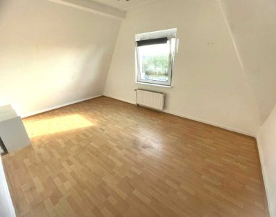 Charmante 3-Zimmer-Dachgeschosswohnung – Ideal für Paare oder 2er Frauen WG