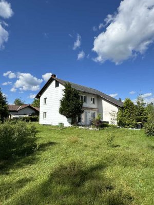 Einfamilienhaus mit großem Grundstück