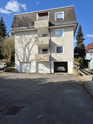 Bieterverfahren.  Rosen10. Schöne, großzügige  2-Zimmer-Wohnung mit Balkon und Garage