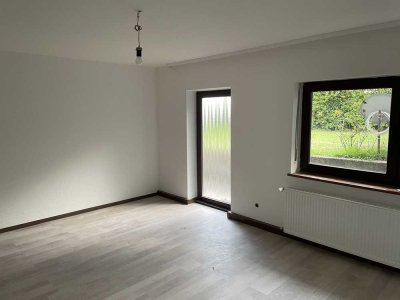 Ansprechende und neuwertige 3-Raum-EG-Wohnung in Schönenberg-Kübelberg