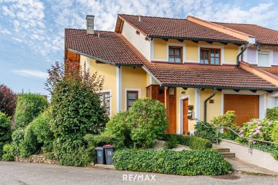 Liebevoll gestaltete Doppelhaushälfte mit Keller in St.Marien