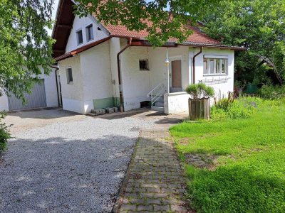 Einfamilienhaus mit großem Garten