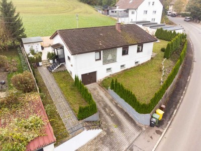 RE/MAX: NEU IM ANGEBOT! *** Freistehendes EFH - Wohnen auf einer Ebene! ***