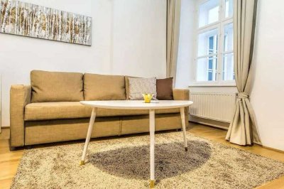 Ansprechende und gepflegte 2-Zimmer-Wohnung mit Balkon und EBK in Ingolstadt