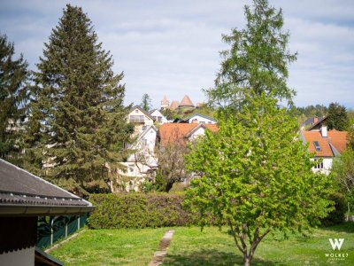 Sanierungsbedürftiges Haus mit Blick auf die Burg und ca. 831m2 Grund | BK I,II 40% verbaubar | 2 Einheiten möglich