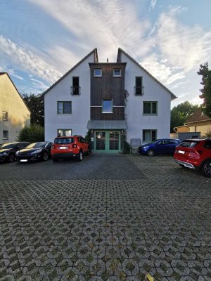 Schöne 2-Zimmer Wohnung mit idyllischem Blick ins Grüne von Privat