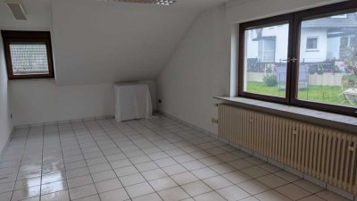 Großzügige, helle 3-Zimmer-DG-Wohnung in Pforzheim-Würm